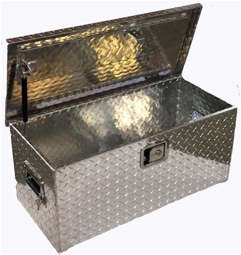 large diamond plate storage box